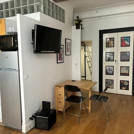 2 Bedroom Funky Apartment In The Heart Of The Old Town Of Antibes Exterior photo